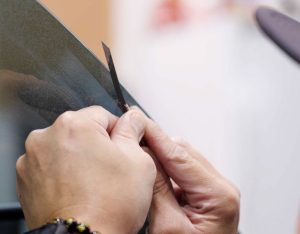 How to choose the right window tint installer in Cashion