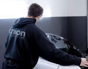Removing car window tint in Peoria